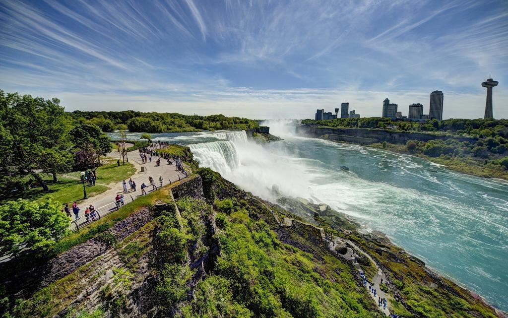 Voco The Cadence, An Ihg Hotel Niagara Falls Exterior photo